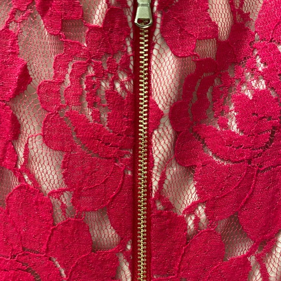 SALE 🔥Danny & Nicole red lace dress in great shape - Picture 4 of 7